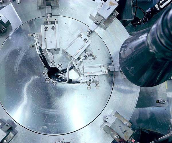 激光焊接機(jī)設(shè)備樣品